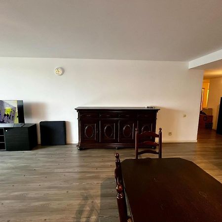 Big Apartment With Parking In Antwerpen Eksteriør bilde