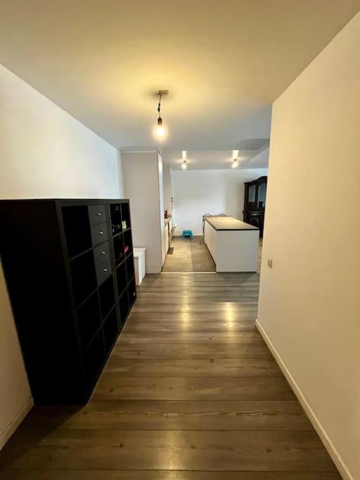 Big Apartment With Parking In Antwerpen Eksteriør bilde