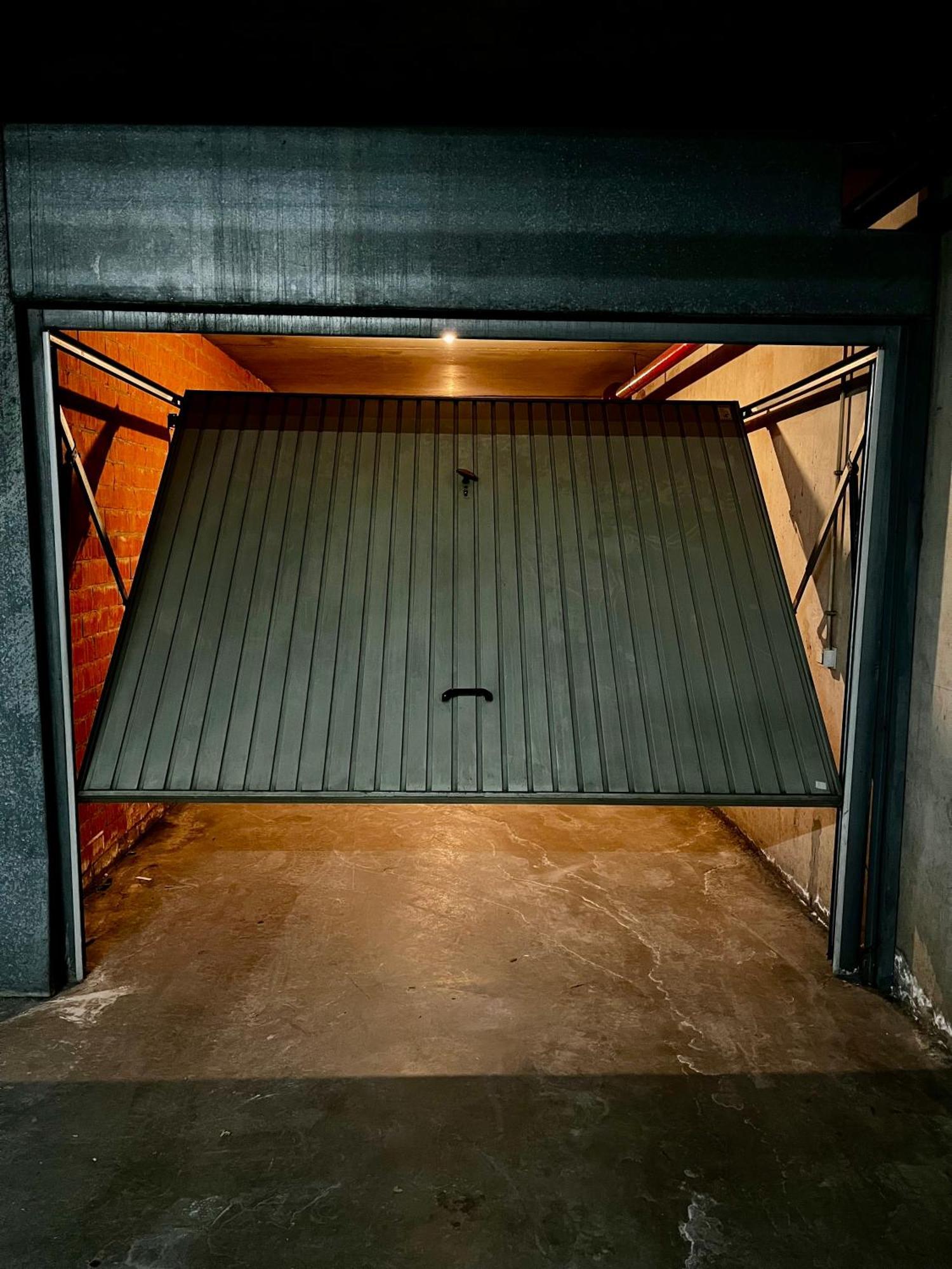 Big Apartment With Parking In Antwerpen Eksteriør bilde