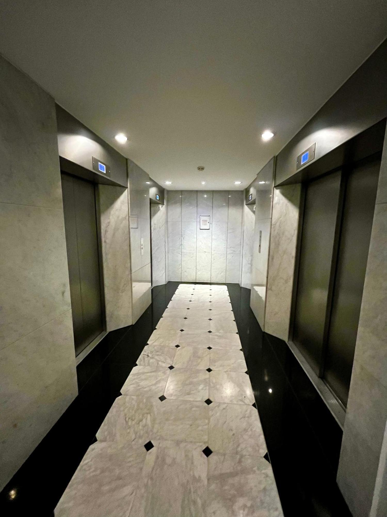 Big Apartment With Parking In Antwerpen Eksteriør bilde