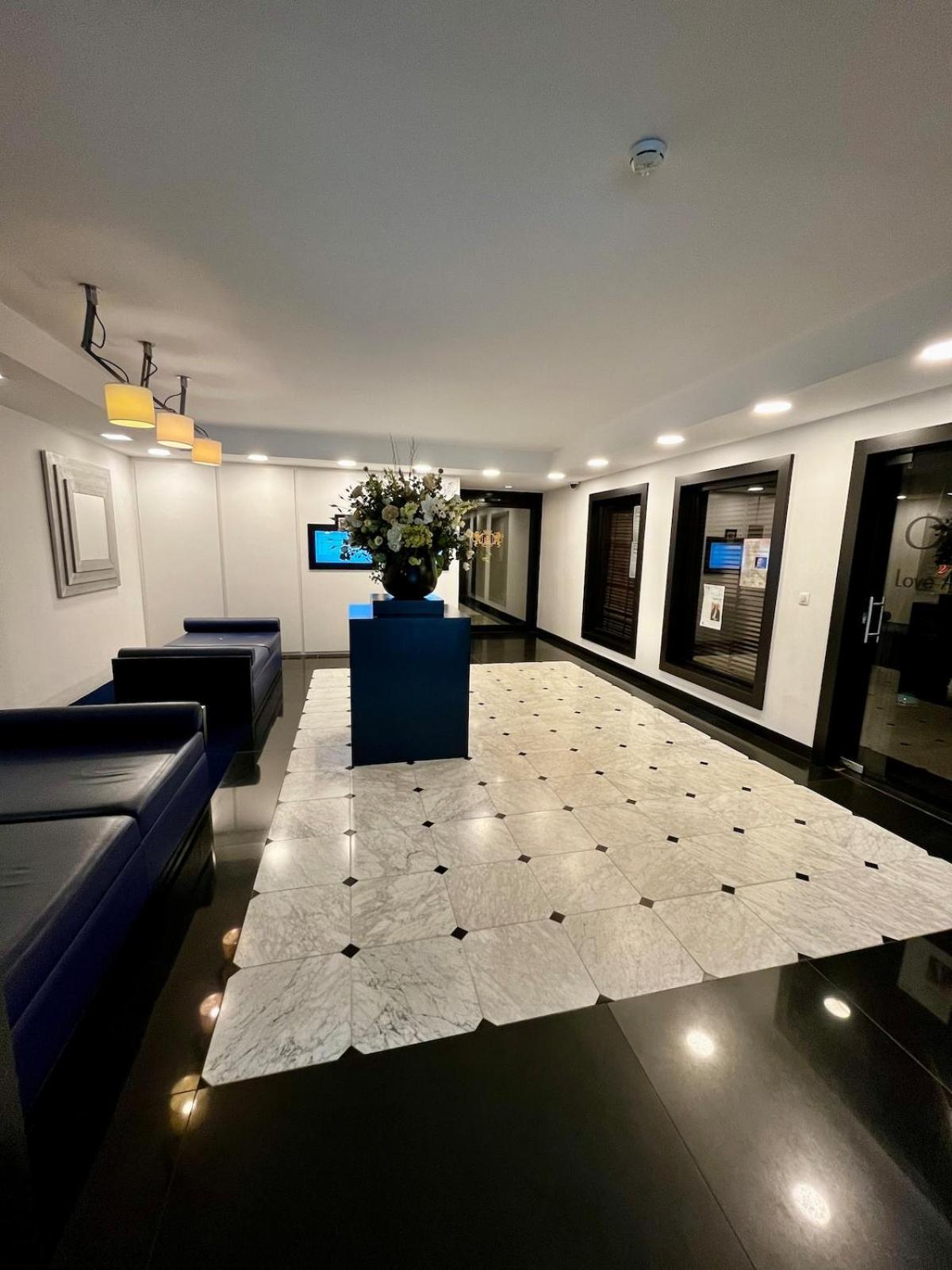 Big Apartment With Parking In Antwerpen Eksteriør bilde